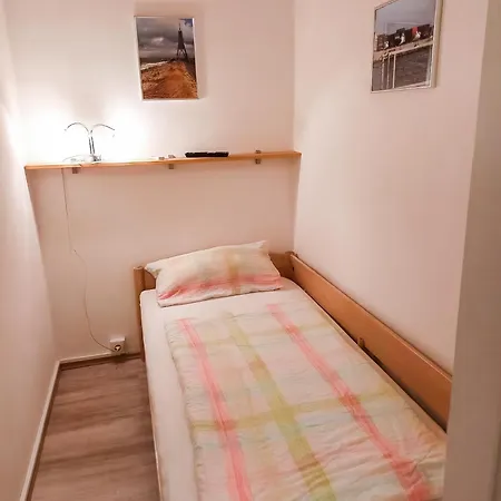 Land & 9 Appartement